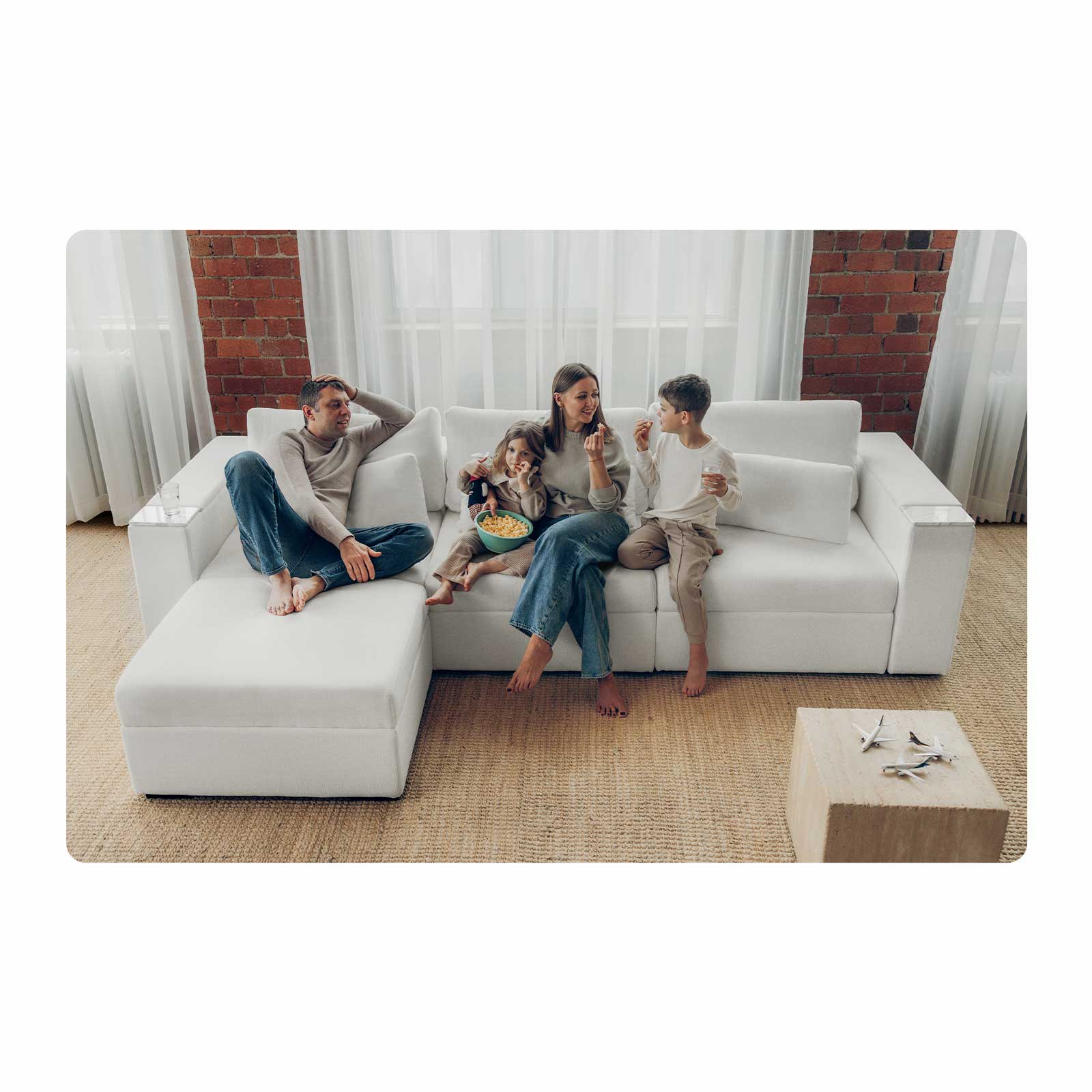 Three Seater - With corner seat - Image 5